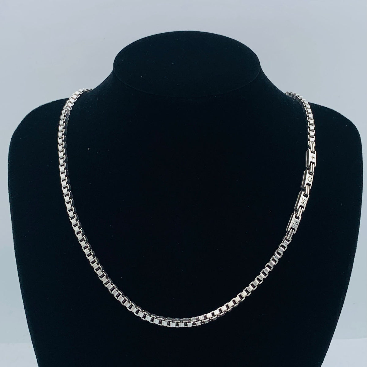 Modern Box Chain Necklace