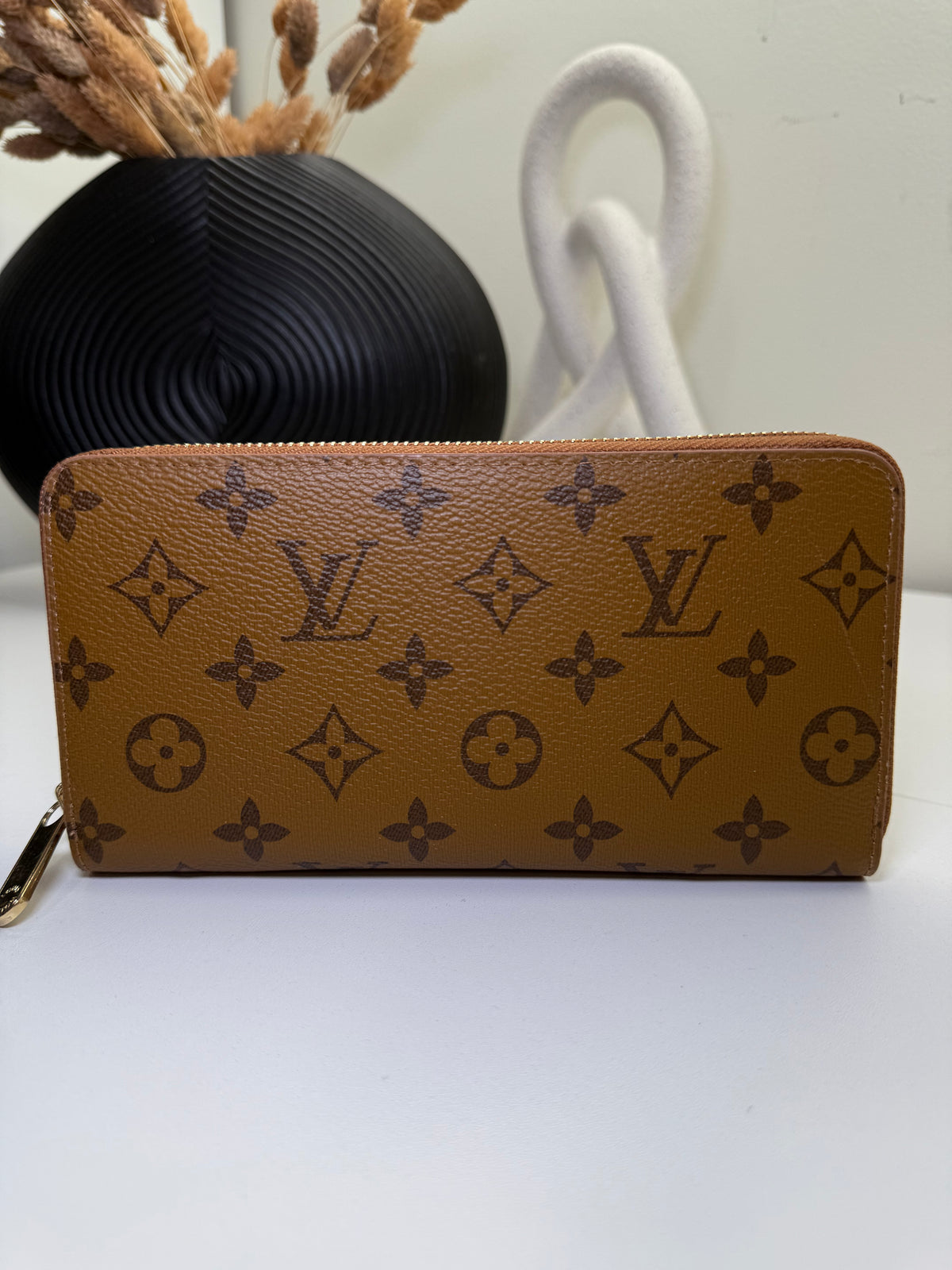Chic Modern Logo Wallet