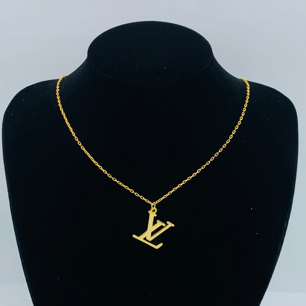 Chic Interlocking Letter Necklace Dainty Gold Chain